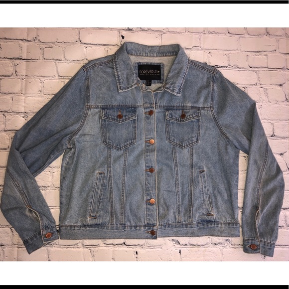 Forever 21 Jackets & Blazers - FOREVER 21 Jean jacket